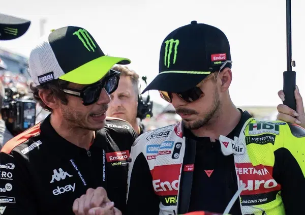 Ok, ma l&rsquo;avete vista la testata alla Zidane con cui Valentino Rossi ha &ldquo;insegnato il mestiere&rdquo; a Fabio Di Giannantonio?