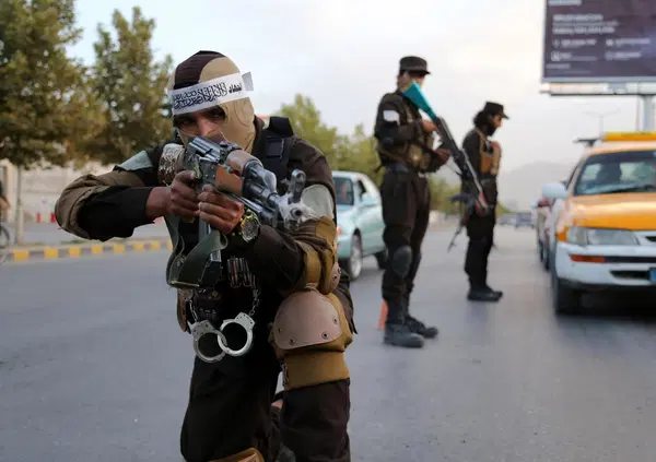 Perch&eacute; sta tornando la fobia del terrorismo islamico? Salvini ha detto alla tv israeliana che &egrave; il &ldquo;vero problema del mondo&rdquo;. Ma in Africa i jihadisti rompono il caz*o ai mercenari di Putin e ai cinesi. Chi li finanzia? Cosa vogliono? E gli Usa di Trump...