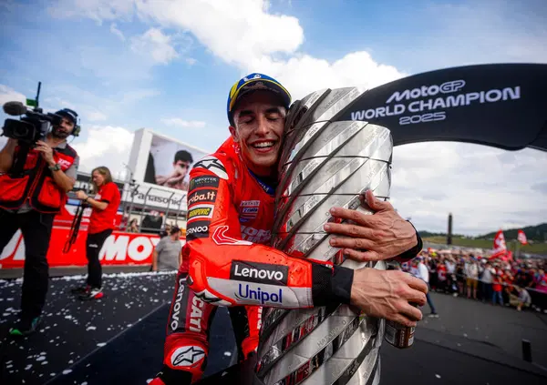 Marc Marquez ha vinto il 9&deg; titolo mondiale ma resta una grande differenza tra lui, Valentino Rossi e gli altri fuoriclasse [VIDEO]