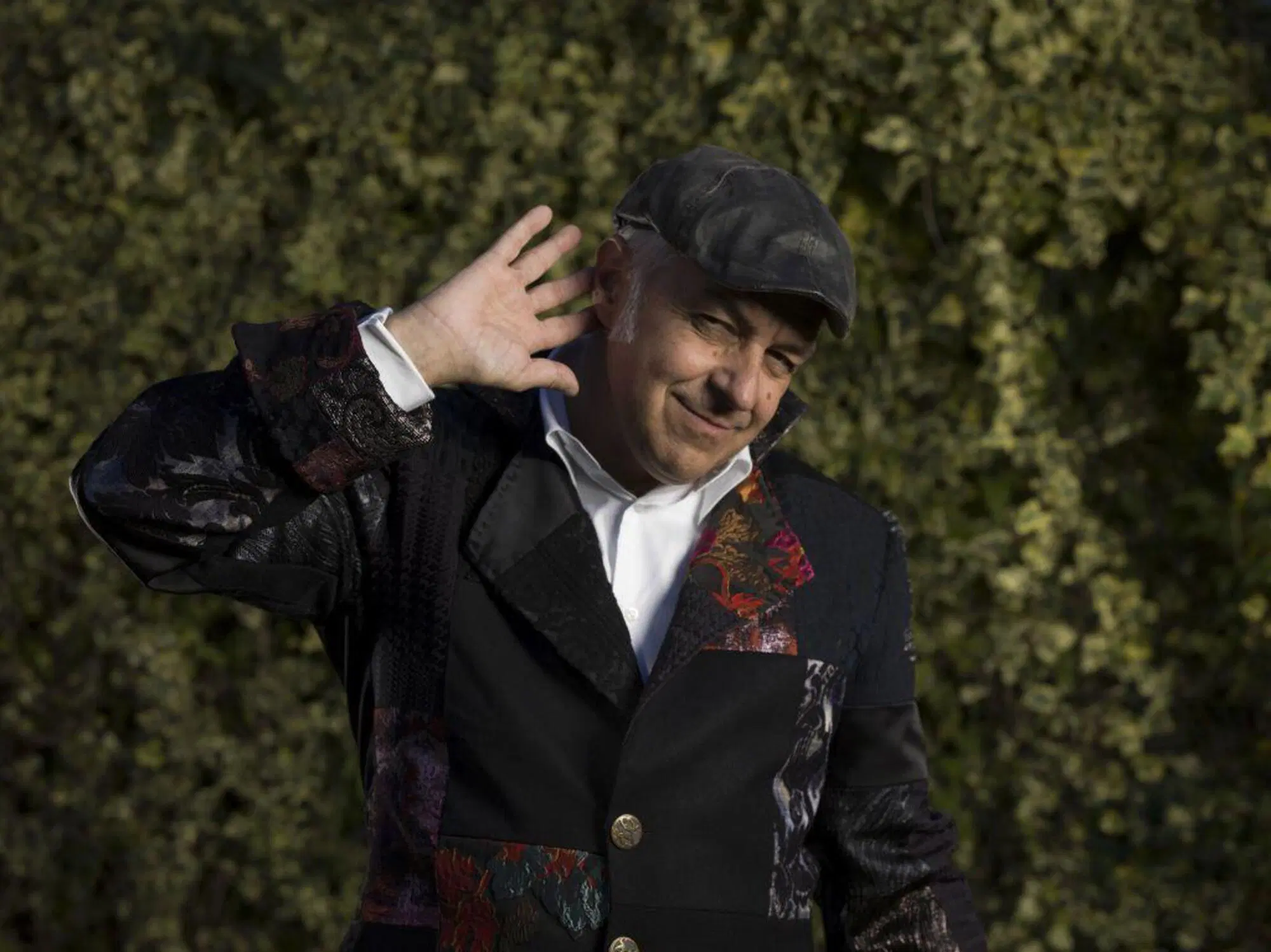 20250929 005140787 3665