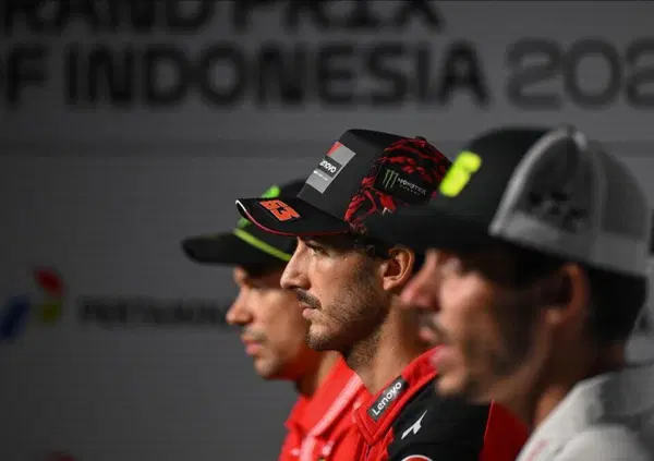 Mandalika, la protesta silenziosa dei giornalisti MotoGP e Pecco Bagnaia su Ducati: &ldquo;Mi sono sentito Robert Plant. Ho guidato la moto di Franco? Non confermo&rdquo;