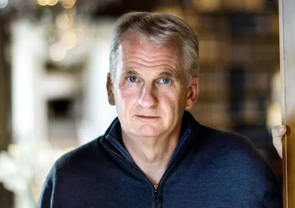 Se volete capire cosa non &egrave; la libert&agrave;, leggete l&rsquo;ultimo libro di Timothy Snyder, pieno di bugie, manipolazioni e propaganda