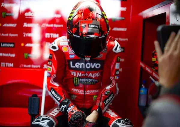 &ldquo;E&rsquo; devastato! Se venisse in lacrime&hellip;&rdquo;: Davide Tardozzi cos&igrave; sul subbuglio Ducati con Pecco Bagnaia (che manda un vocale soltanto per dirci quanto non &egrave; felice)