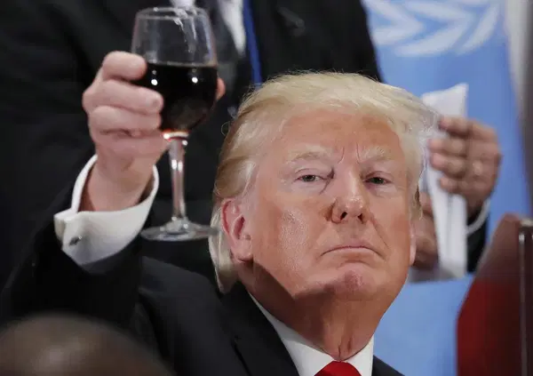 Cosa c&rsquo;entrano la Zanzara e la Gintoneria con Trump (secondo Renzi)? E un paio di cose su giornalismo, Israele, destra e sinistra con Parenzo e Minzolini