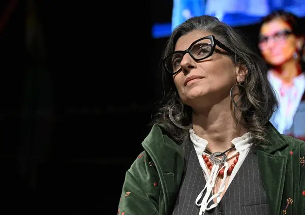 Elogio di Francesca Albanese, proprio nel momento in cui Trump, Netanyahu e Hamas firmano la pace e tutti la scaricano