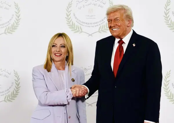 Dovremmo festeggiare tutti oh. Abbiamo vinto la guerra