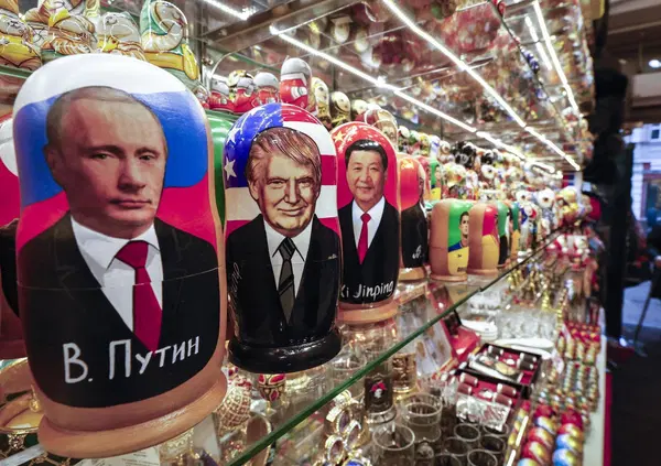 Fra qualche anno diventeremo immortali? La Russia di Putin investe miliardi sulle ricerche anti invecchiamento. E la Cina segue gli Usa sulla clonazione. Sono solo caz*ate o no? 