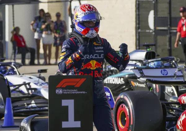 Austin, Verstappen in versione pigliatutto si prende anche la pole position: battuto Norris, Ferrari reagisce con Leclerc. Piastri, continua l&rsquo;incubo a stelle e strisce
