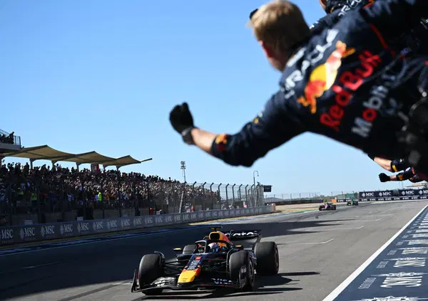 Signori, per questo Verstappen non bastano 90 minuti di applausi! Ad Austin un capolavoro, e Piastri &egrave; sempre pi&ugrave; vicino. Leclerc, chapeau&hellip;