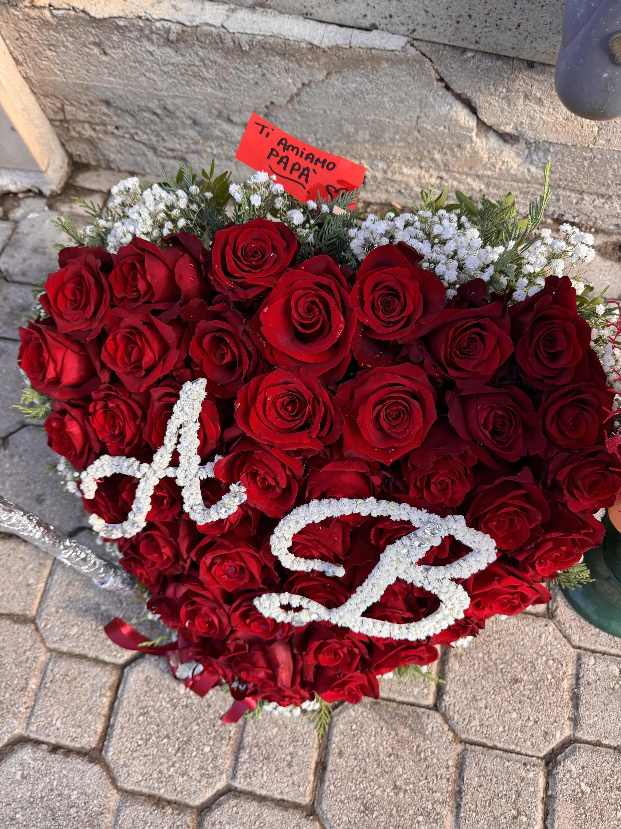 Un altro mazzo sulla tomba