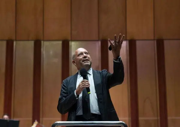 Teatro San Carlo, Macciardi ha firmato per diventare Sovrintendente e Manfredi si arrende, ma questo non chiude la nostra inchiesta 