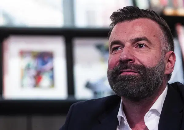  Intervista ad Alessandro Zan sul nuovo documentario SkyTg24 "Orgoglio e Pregiudizio": "Papa Leone &egrave; contro il matrimonio gay e Meloni alimenta l'odio"