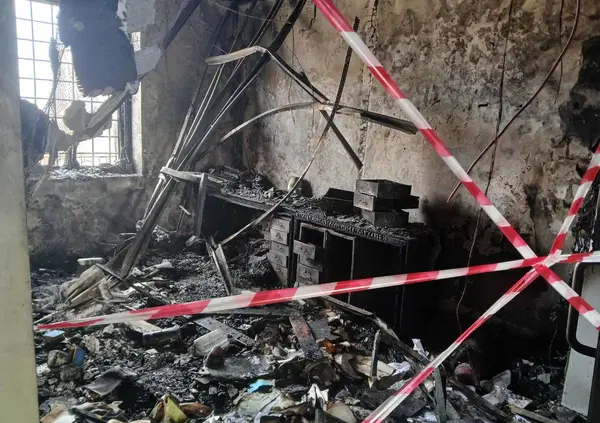 Non solo Ranucci. A che punto sono le indagini sull'incendio dello studio 42&deg;Parallelo, autore di "Magma", il documentario sull'omicidio Mattarella. Tutto quello che sappiamo