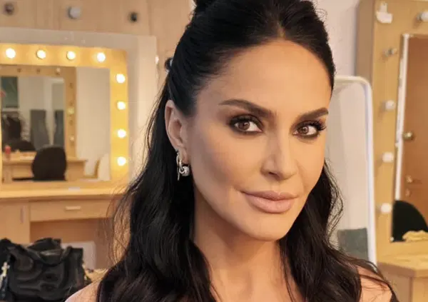 Ma chi &egrave; Adelina Elisei, moglie di Cristian Chivu? Ecco la sua vita sui social, il lavoro e la tv in Romania