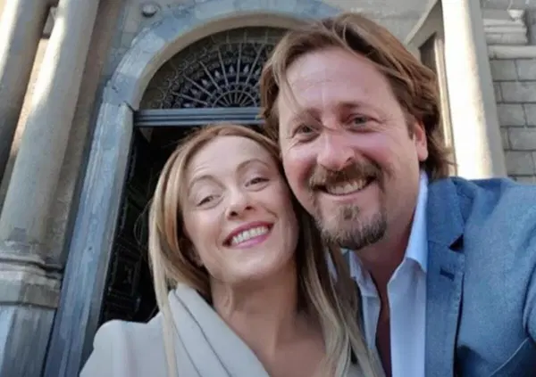 In Sicilia tutti pensano che siamo solo all'inizio di Belli capelli 2, La Vendetta. Ma Manlio Messina stasera a Report potrebbe causare problemi seri al governo