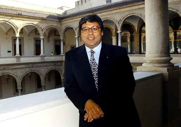 Ma la Lega c'&egrave; o ci fa? Difficile non si sapesse cosa stesse tramando Cuffaro con Sammartino, e delle sue mire sul Ponte&nbsp;di&nbsp;Messina...