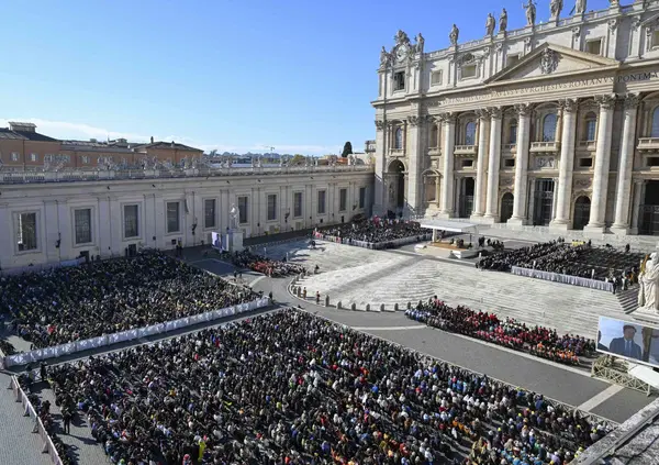 "Le guardie svizzere non sono naziste", ma l'incidente in San Pietro inguaia il Vaticano con Israele. Ce lo spiega il vaticanista Nico Spuntoni