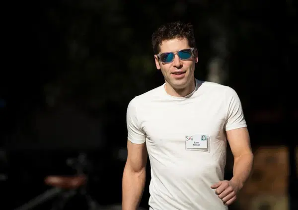 L'Intelligenza Artificiale sempre in cu*o ai poveri, ma non in questo caso. Il compagno Sam Altman scatena il panico fra i manager con la dichiarazione: "L'IA potr&agrave; avere un ruolo decisionale". E ora?