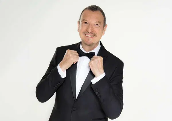 La discesa infelice di Amadeus: da re della discografia e di Sanremo a La Corrida sul Nove (che nessuno considera veramente)