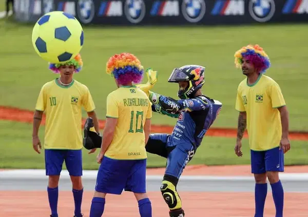 Chi &egrave; Diogo Moreira, world champion Moto2 con ItalTrans? Le sportellate al Ranch con Vale, gli allenamenti con Marquez e le prime volte con Barros: il Brasile ha un nuovo re