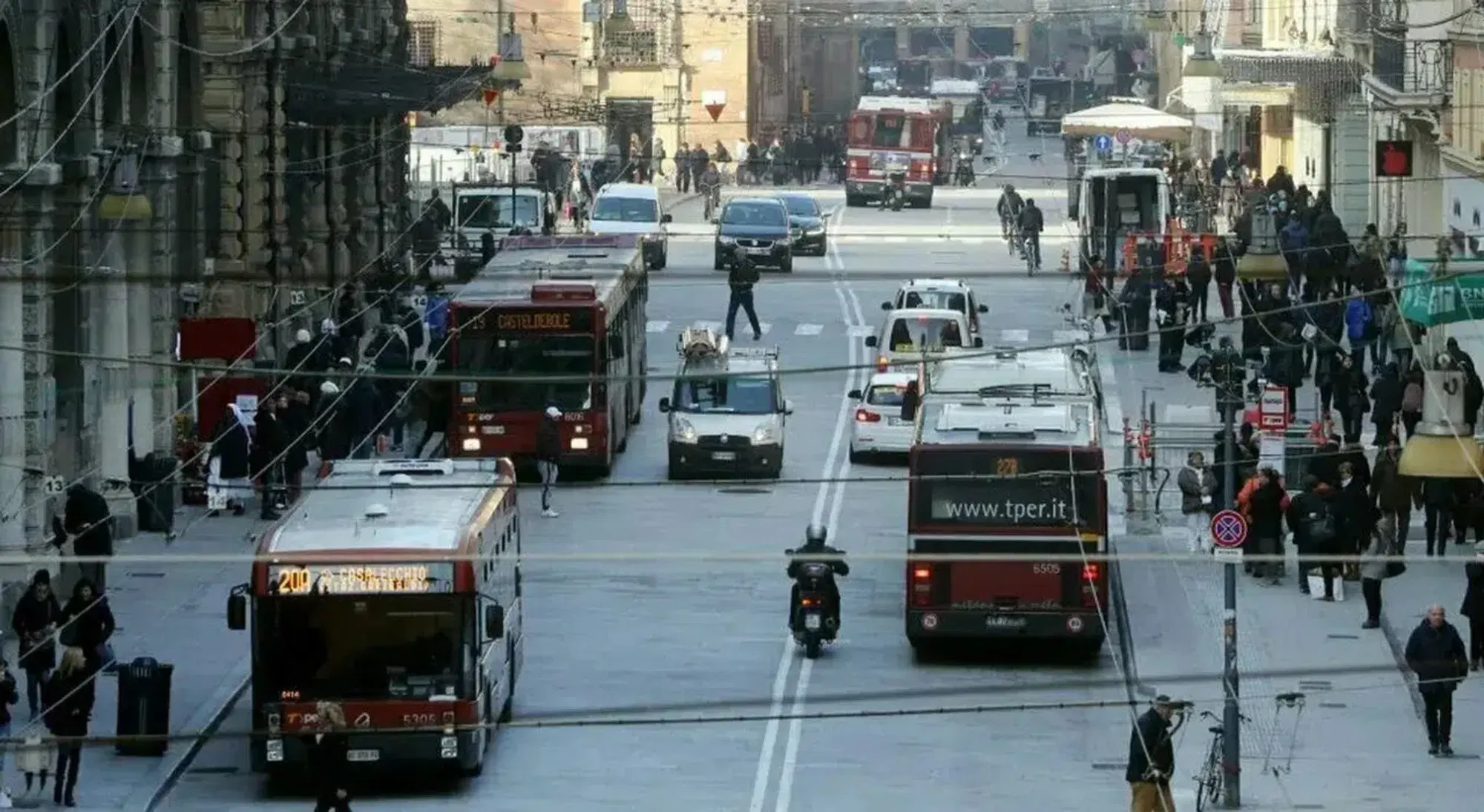 Via Rizzoli e Ugo Bassi a Bologna