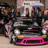 Come si racconta la passione? Con un giorno a Misano insieme a Davide Valsecchi, una Porsche GT3 in livrea Escort Advisor e due piloti che sanno emozionarsi 2
