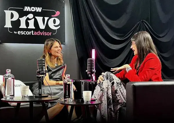 Marina La Rosa ci ha rivelato che le &egrave; piaciuto farsi ciucciare le dita dei piedi e a lei dedichiamo questa ode. Perch&eacute; come si cammina si pensa