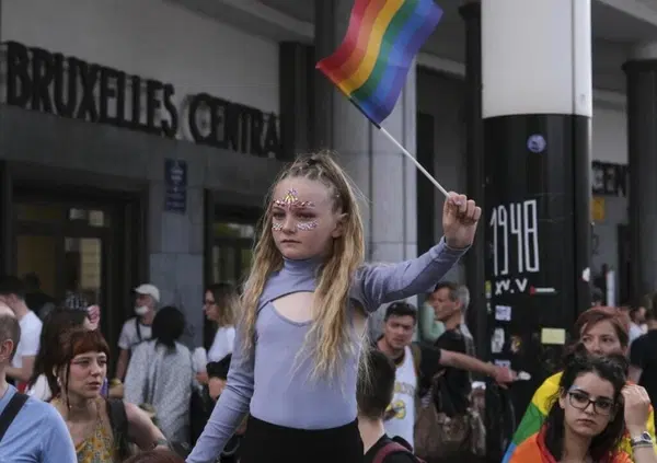 Chiamatela con il suo nome: in Inghilterra partir&agrave; una sperimentazione su 200 bambini con meno di 11 anni che &ldquo;vogliono&rdquo; cambiare sesso (o sono i loro genitori woke che desiderano figli trans?)