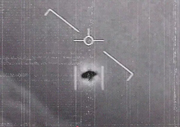 Gli Stati Uniti hanno le prove che gli alieni esistono? Il documentario top secret con 34 rivelazioni di direttori dell&rsquo;Intelligence, scienziati e Marc Rubio: &ldquo;Hanno mentito alla gente&rdquo;