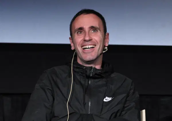 Zerocalcare snobba Roma e si &ldquo;milanesizza&rdquo; per la presentazione in anteprima del nuovo fumetto &ldquo;Nel nido dei serpenti&rdquo;? Altro che Rebibbia, ma c&rsquo;&egrave; pericolo che lo vedremo ordinare una brioche?