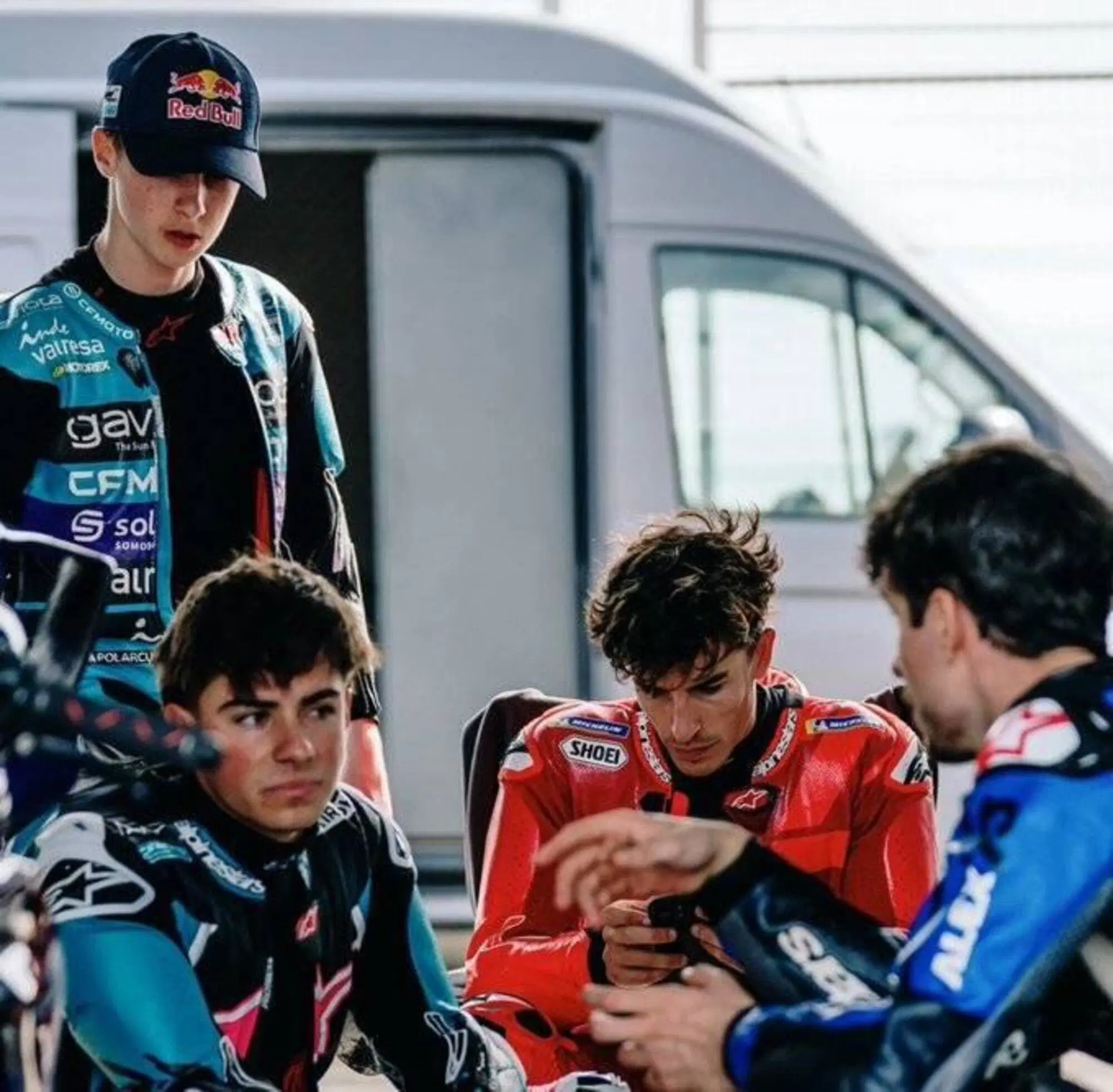 20251202 140015135 6261