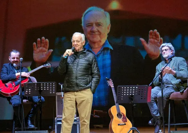 L&rsquo;amicizia con Renato Pozzetto, la Milano del Derby, gli yuppies. Cochi Ponzoni a MOW: &ldquo;Surreali per aggirare la censura&rdquo;. E su &ldquo;Report&rdquo;&hellip; 