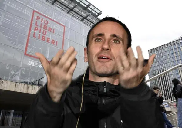 Zerocalcare d&agrave; buca a Pi&ugrave; libri pi&ugrave; liberi: &ldquo;Non si condividono gli spazi con i nazisti. L&rsquo;ultima volta &egrave; finita con le gite nei forni dove si bruciava la gente&rdquo;. Dopo Lucca d&agrave; forfait anche a Roma: Michele Rech non scende a patti con i propri ideali&hellip;