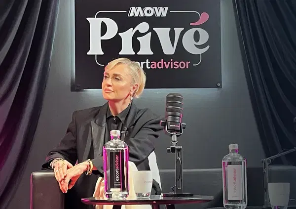 Paola Barale dorme solo con il suo cane. E sulla libert&agrave;, i piedi e The Traitors Italia&hellip; Tutto a MOW Priv&eacute; by Escort Advisor