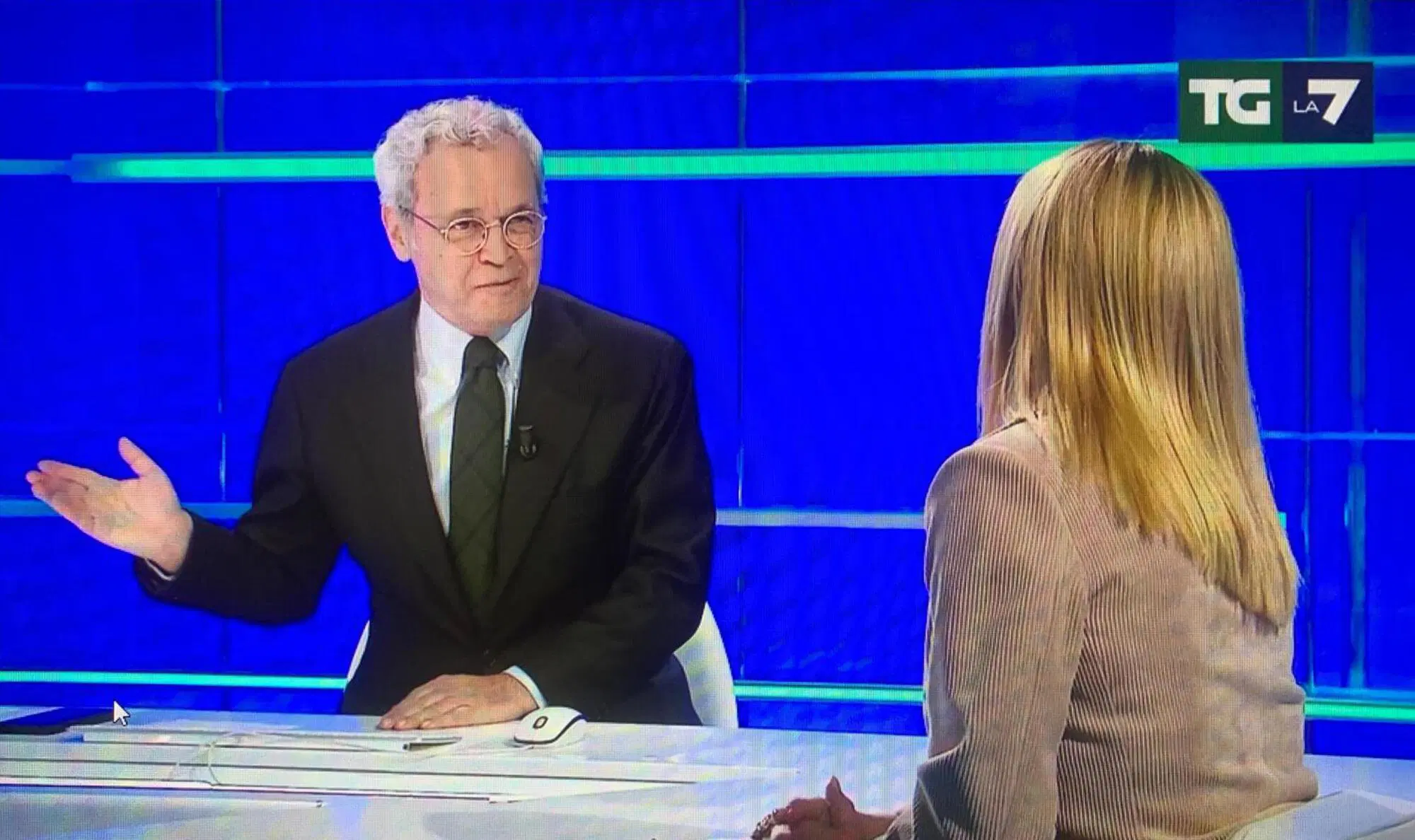 Enrico Mentana e Giorgia Meloni durante l'intervista