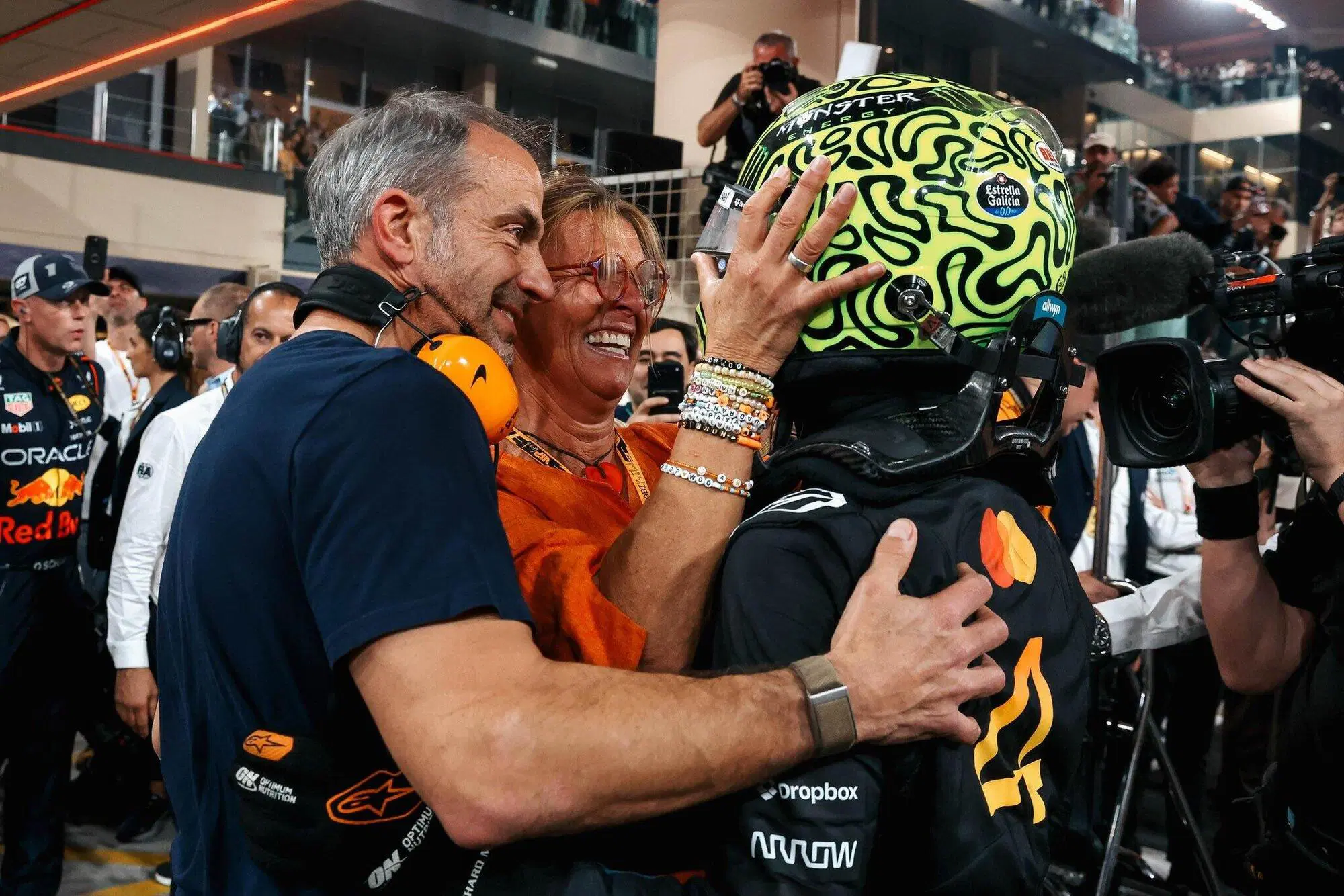 Lando Norris abbraccio genitori