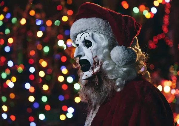 &ldquo;Odio il Natale&rdquo;! Vera Gemma distrugge la retorica delle feste e dei centri commerciali: &ldquo;Lobotomizzazione e consumismo. Ges&ugrave; era altro&rdquo;