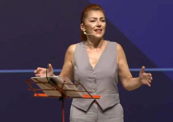 Semestre filtro: Gabriella Greison interviene e centra il punto, heideggeriano, geometrico e non euclideo: l'obl&igrave;o dell'Essere nel Sapere