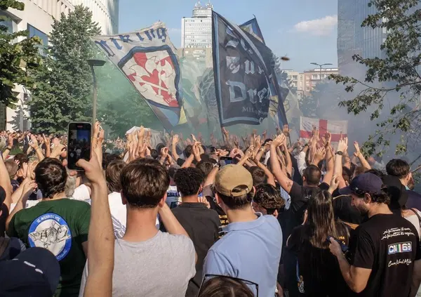 Le curve di Inter e Bologna &ldquo;boicottano&rdquo; la Supercoppa in Arabia Saudita: &ldquo;Inaccettabile che il profitto venga prima della passione&rdquo;. La protesta degli ultras contro il calcio moderno