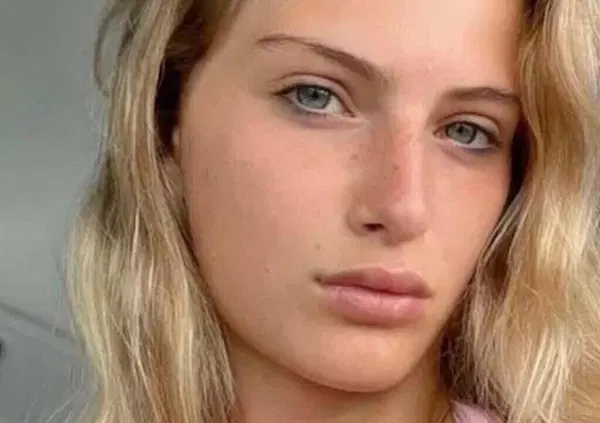 Perch&eacute; occhi spaccanti s&igrave; e circolino no? Treccani inserisce la frase tra i neologismo del 2025 ma dimentica che Raoul Bova ha brevettato il "marchio" per non farla pronunciare a nessuno. Bova denuncer&agrave;?