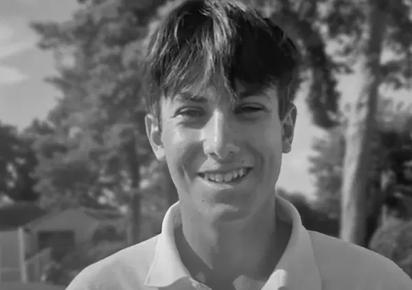 La prima vittima italiana della strage di Crans-Montana ha 17 anni, si chiama Emanuele Galeppini e amava il golf. Ecco chi &egrave; il ragazzo morto in Svizzera la notte di Capodanno