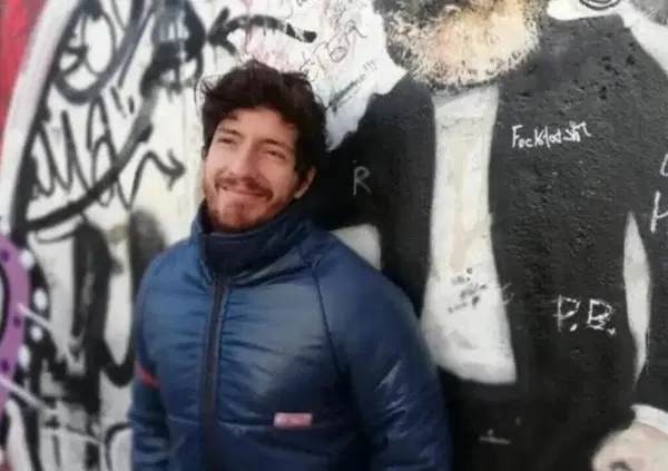 Un ragazzo di 34 anni &egrave; stato ammazzato alla stazione di Bologna. Accoltellato alle spalle. Ma il problema &egrave; nella testa dei &ldquo;razzisti&rdquo; vero?