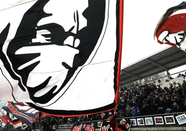 Gli ultras del Milan sbottano sui social: &ldquo;Disertiamo le trasferte a Como e Firenze&rdquo;. Ma cos&rsquo;&egrave; successo stavolta? Ecco le ragioni dei Banditi della curva Sud