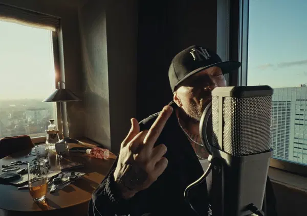 Il grosso, grasso, lussurioso mixtape guercio: abbiamo ascoltato Fastlife Mixtape 5 di Gu&egrave;, che ormai &egrave; come Pablo Picasso