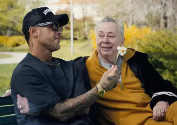 Ma cosa sono i &ldquo;bomboloni&rdquo; di cui parla Lele Mora in &ldquo;Io sono notizia&rdquo;? Ecco le ipotesi (ben oltre la pasticceria). E i &ldquo;maschi alfa&rdquo; sottomessi?