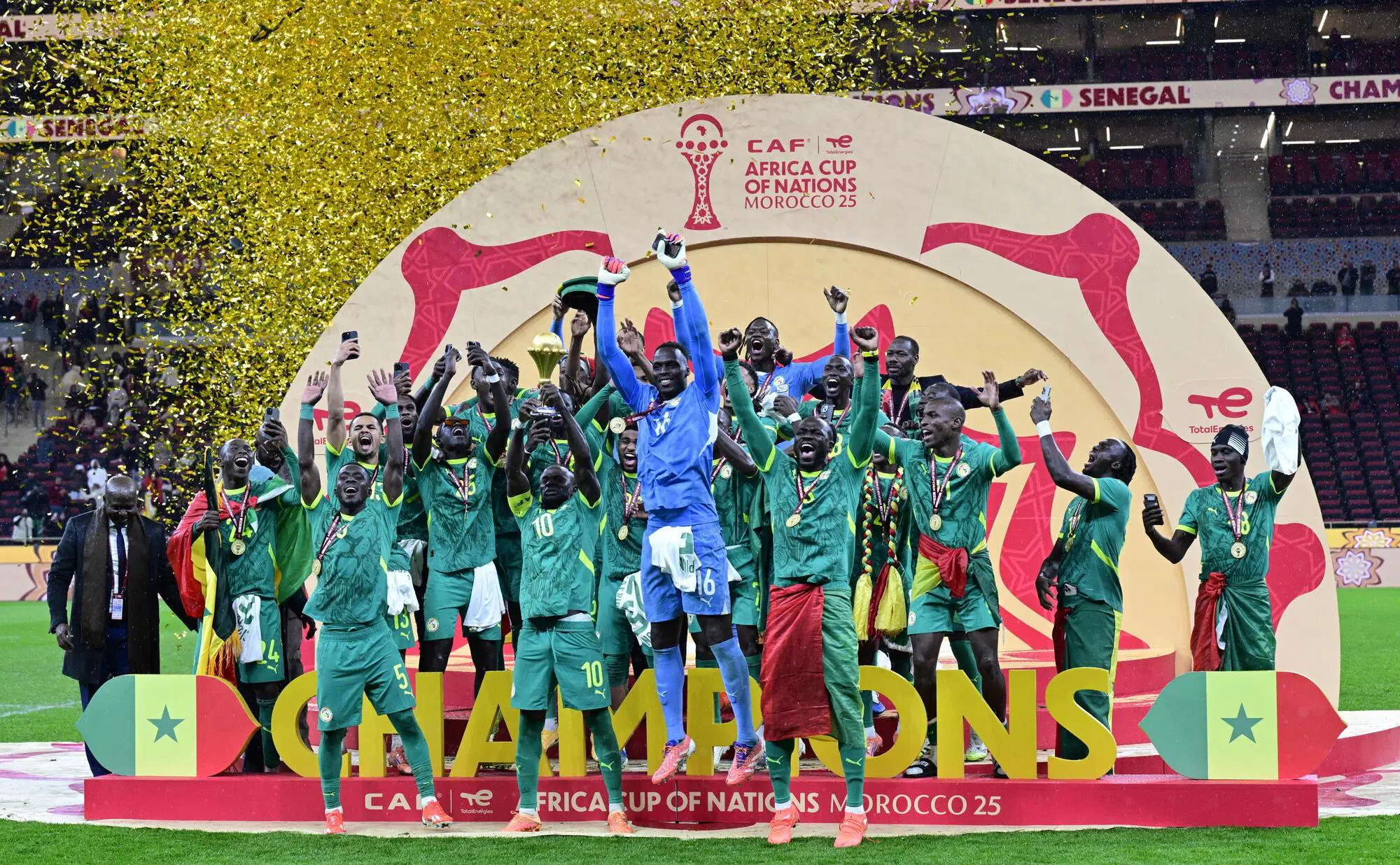 Il Senegal alza la Coppa d'Africa
