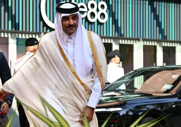 Signori, aprite gli occhi: &egrave; il Qatar la nuova potenza globale. Politica, cultura, istituzioni, hi-t