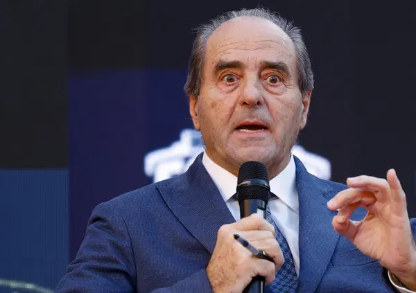 ESCLUSIVA: Ma davvero Di Pietro ha spostato la pistola di Gardini come titola il Corriere? Lo abbiamo chiesto a lui: "Un titolo fazioso, non l'ho tolta io la pistola"