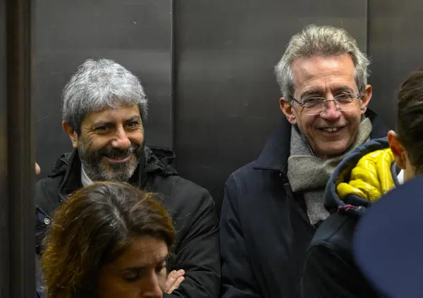 Inchiesta Teatro San Carlo, avete capito che storiaccia? Roberto Fico vuole sostituire Realfonzo nel Consiglio d&rsquo;indirizzo, il membro che pi&ugrave; di tutti ha criticato la vecchia sovrintendenza. Ma a chi fa comodo davvero? 