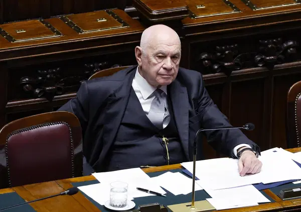 Lo strano tempismo di Report che lancia un servizio sui magistrati &ldquo;spiati&rdquo; mentre Nordio &egrave; in aula e nel pieno della &ldquo;guerra civile&rdquo; sulla Riforma della giustizia&hellip; 